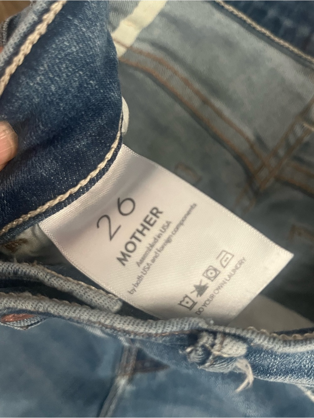 Lil’ Mother Denim jeans The Lil' Hustler Ankle Fray in healing jar - Picture 6 of 7